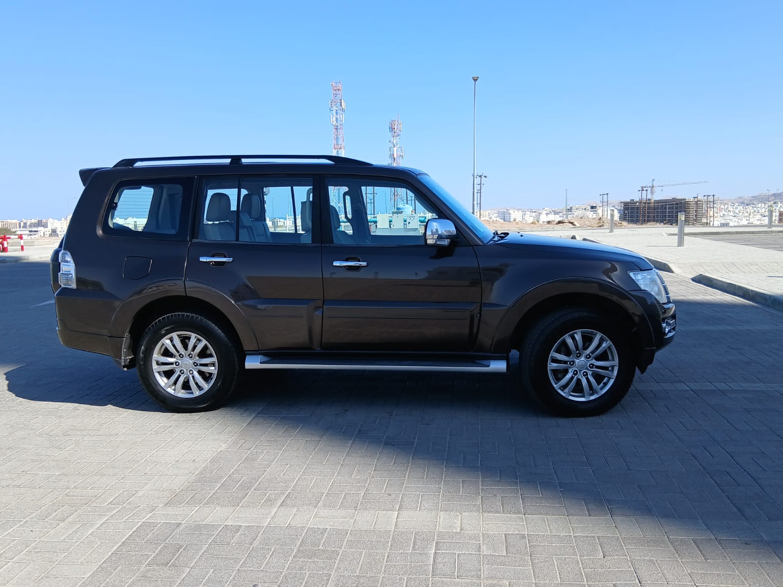 MITSUBITSHI PAJERO